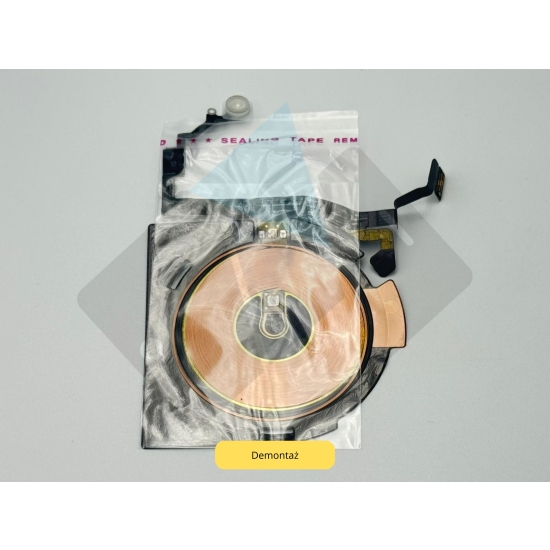 Moduł ładowania bezprzewodowego z NFC i latarką Oryginalny iPhone 15 Demontaż